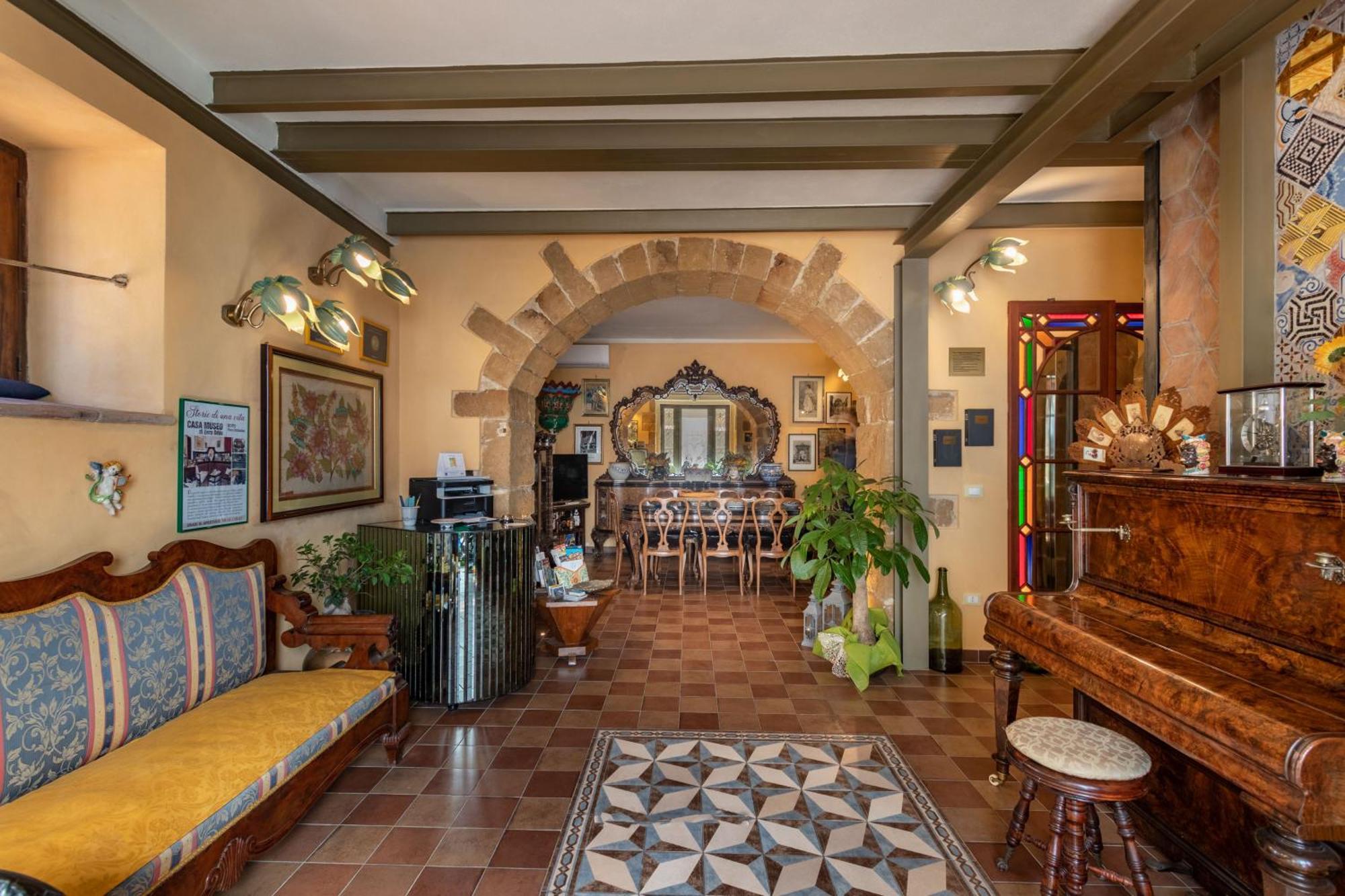 Villa Nicolaci - Liberty Suites Noto Bagian luar foto